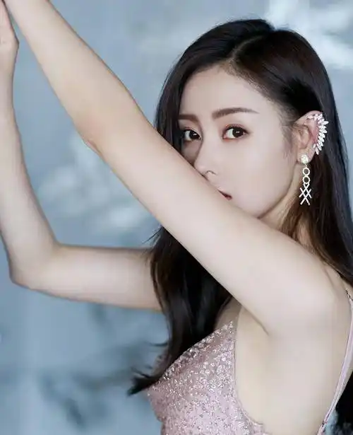 希望她在新的一年里事业爱情双丰收_李子峰_徐开_古力娜扎