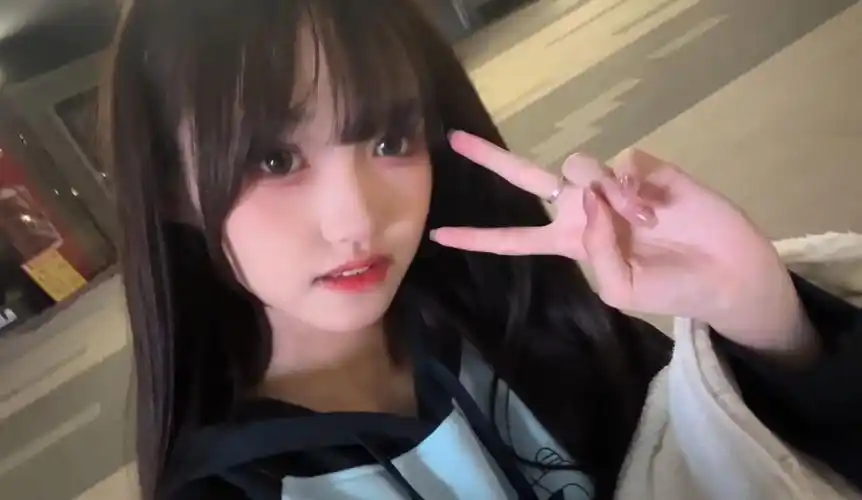 15岁小鲨 鲨鲨酱 自拍