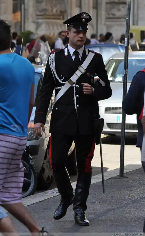 美警制服马靴 - 俊朗致逸 - 俊朗致逸的博客
