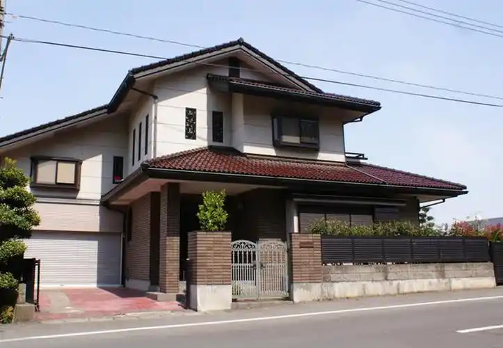 日本为什么民居都只盖两层,难道不能利用空间,多盖个几层吗?