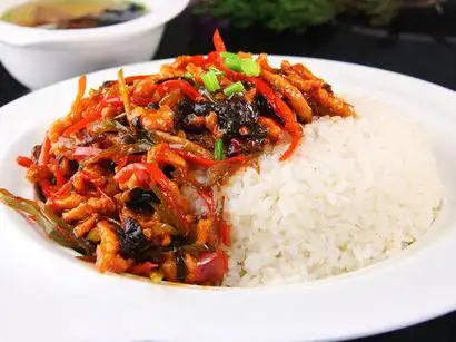 鱼香肉丝盖浇饭_新乡市聚香园小吃培训中心