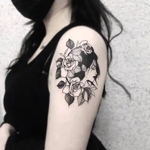 大臂黑灰玫瑰美女纹身图案