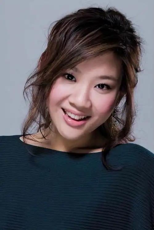 回顾沈殿霞女儿郑欣宜母亲去世父亲再婚继母用爱为我撑起一个家