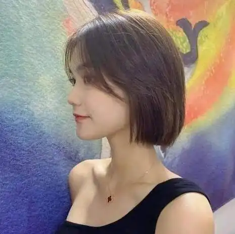 好看的发型女中短发,你喜欢哪一款直发发型