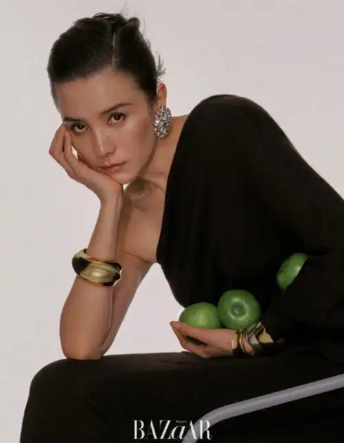 minibazaar八月刊##宋佳摩登气场芭莎大片