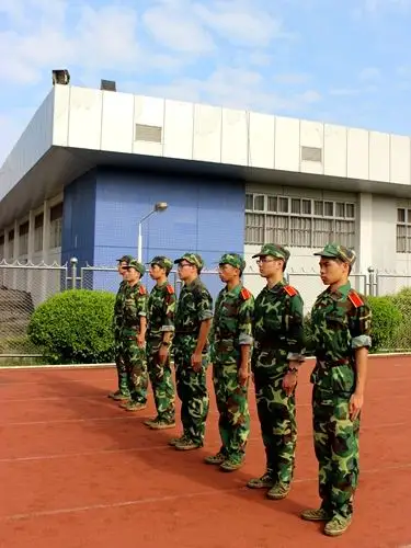【2014•军训同行】【图集】你很棒---致2014级新生-国际商务英语学