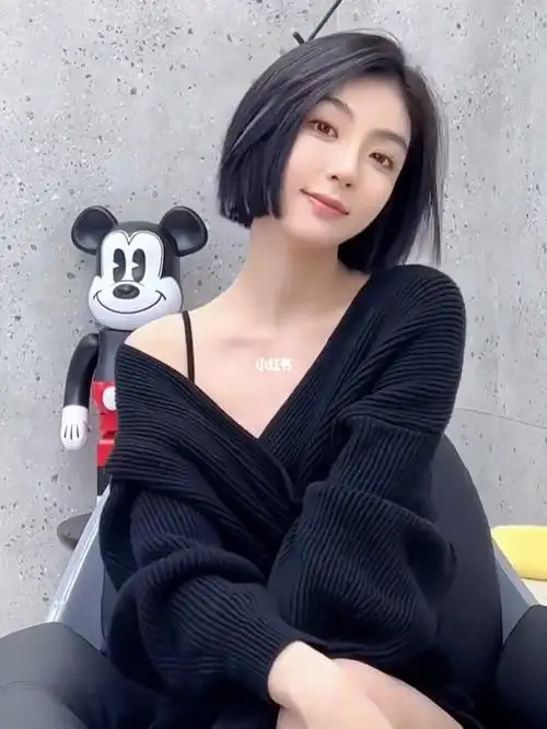 瘦脸减龄必备短发