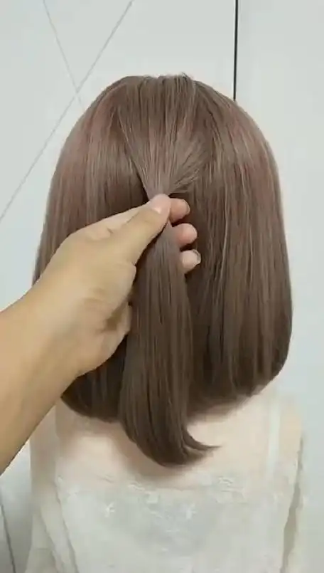 短发半丸子头既简单又好看