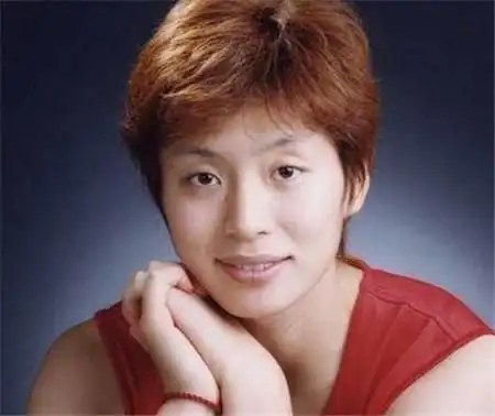 【图】姚明妻子叶莉身高190厘米 外出赴约高海拔引人注目