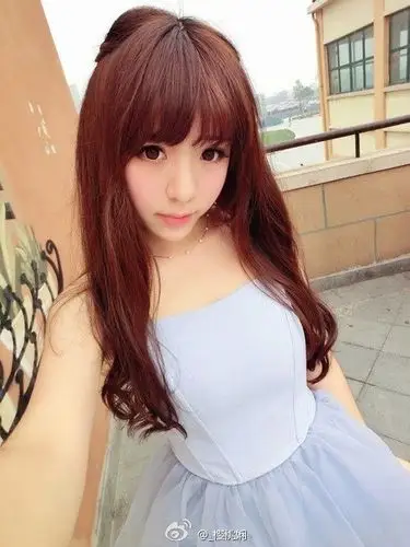 微信上的寂寞开放美女大尺度自拍私房艳照