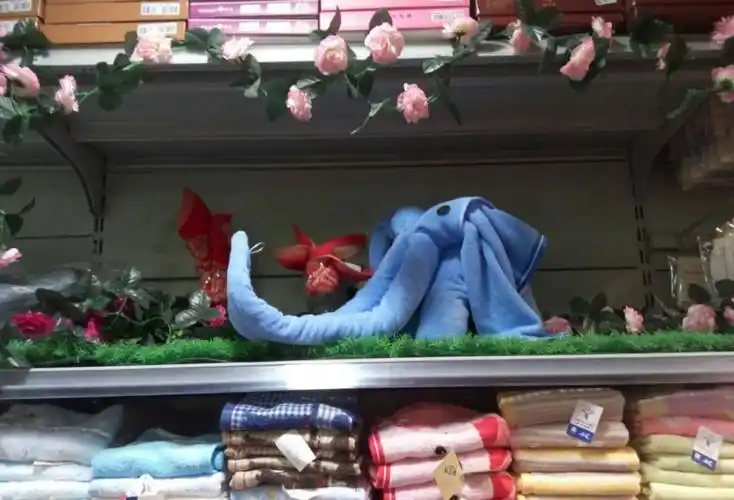 贸易广场店最美陈列pk赛落下帷幕