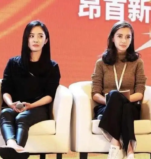 真替杨颖尴尬!明明比杨幂高出一厘米合照却成这样,这次打脸了吧|杨颖|