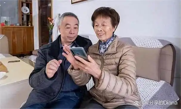 晴眼里泛着泪花继续说,"在你冲出去的时候,张博碰巧路过,看到我独自