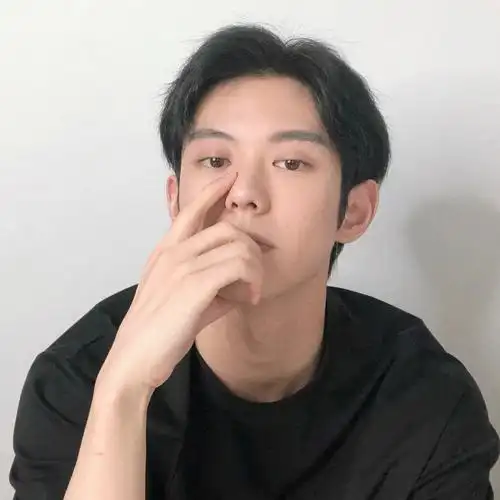 纯干货,男生自拍,学好这9个好看的拍照小技巧