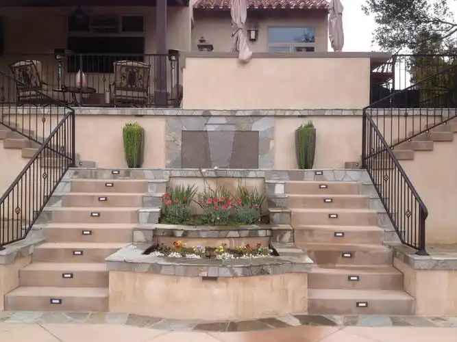 新古典别墅庭院淡色石阶设计装修效果图