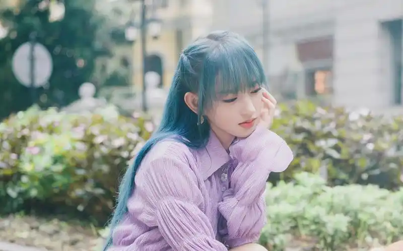 程潇唯美街拍图片桌面壁纸