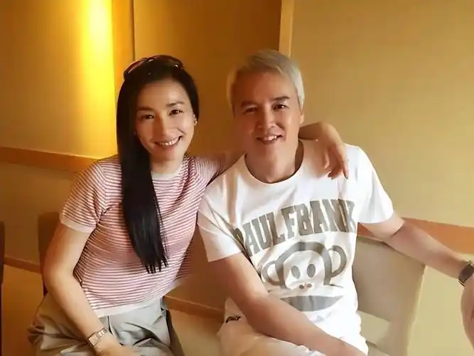 看到方芳的身影,虽然主演身份很少,但是,扮演配角的她被称为天王演员