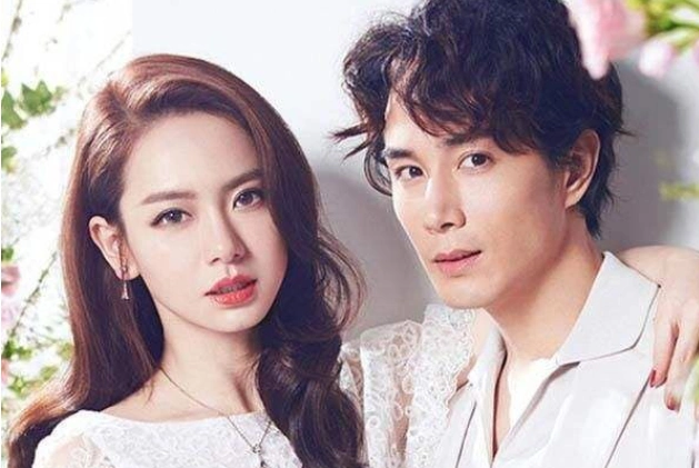 戚薇结婚照李承铉戚薇结婚照曝光揭李承铉戚薇不为人知的浪漫情史戚薇