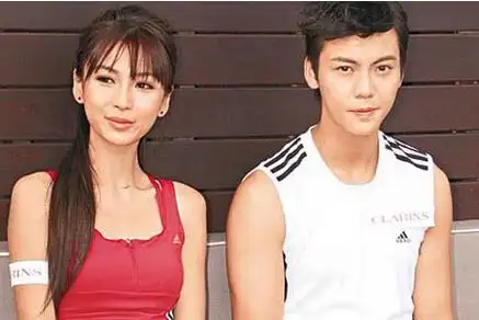 图杨颖陈伟霆合照流出亲密程度引网友开拔两人地下情史