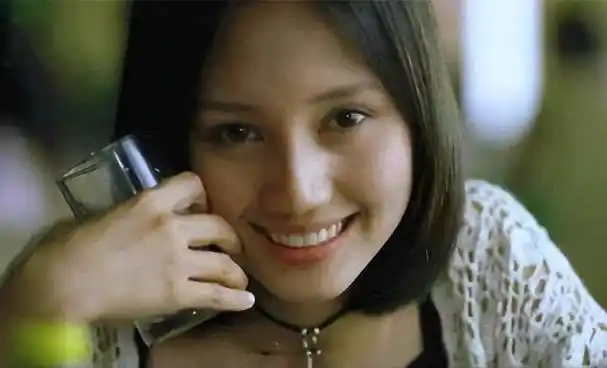 演员袁泉:外型超像混血,默默演戏用情专一,得奖无数从不炒作