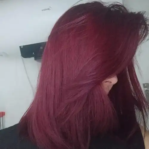 姐妹们快看看红色系头发真的蛮适合小绿人