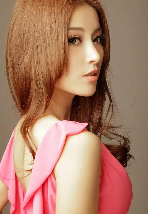 美空模特何静写真图片