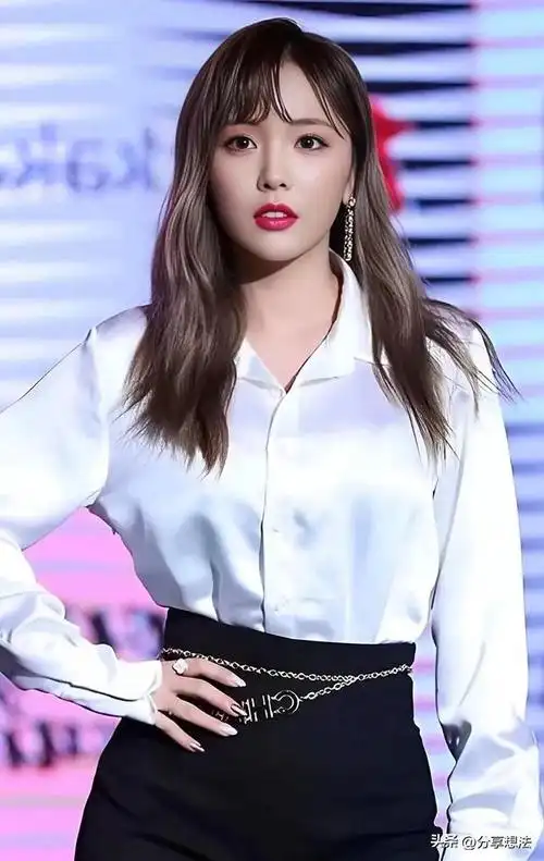 洪真英明星壁纸!