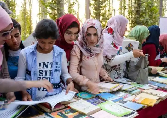 伊拉克2003年后持续战乱,人口非但没有减少,至今已增长超过30%