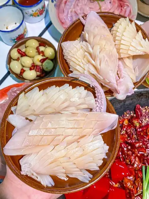 不允许重庆有人人吃过这家火锅的鱿鱼09真的太喜欢吃发鱿鱼!