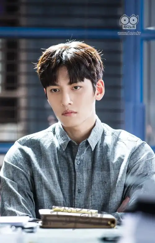 p>池昌旭,1987年7月5日出生于韩国京畿道,韩国男演员.