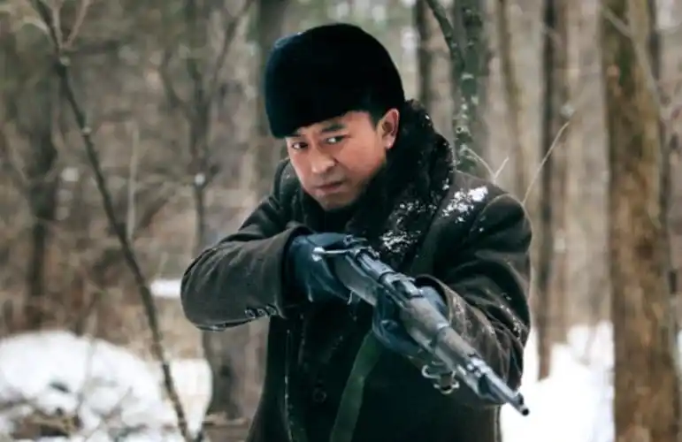 张嘉译演的悬崖于和伟的悬崖之上的周乙您更喜欢谁