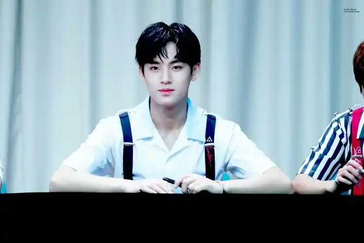 金珉奎 - 堆糖,美图壁纸兴趣社区