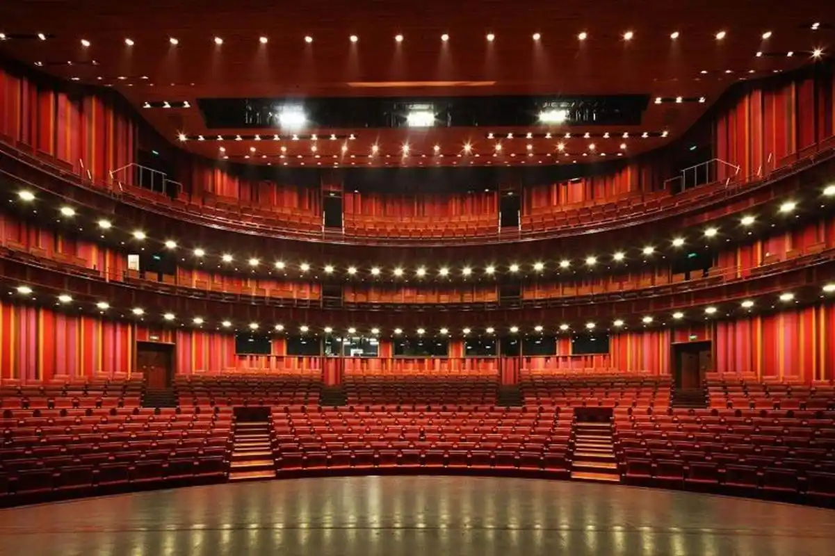国家大剧院戏剧场选座攻略 国家大剧院剧友群欢迎你的加入!感兴趣后台
