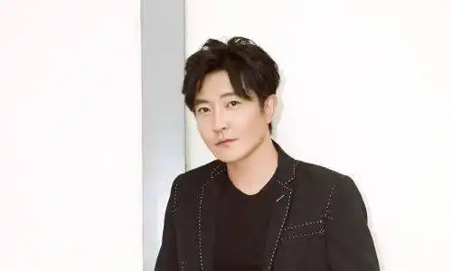 郭京飞个人资料老婆是谁和陆毅是什么关系