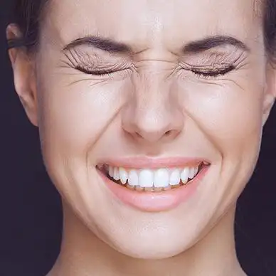 焕颜功课:小仙女也会变成不上妆,有眼袋,满脸皱纹的女人!