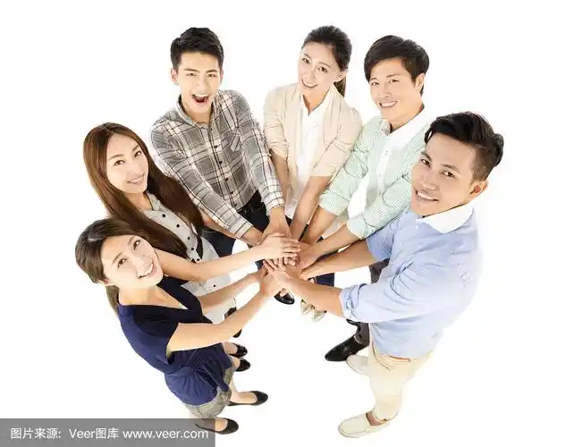 年轻快乐的企业团队以团结的姿态