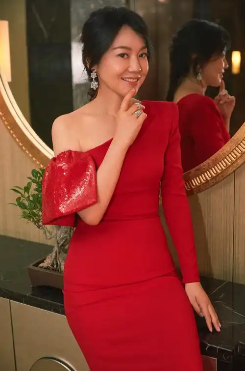 闫妮的老公是谁?揭秘闫妮和前夫邹伟的人生状况