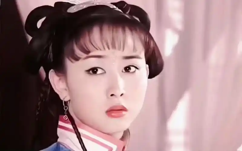 刘烨说在他眼中,胡静是班里最漂亮的,来看看姐姐年轻时有多美