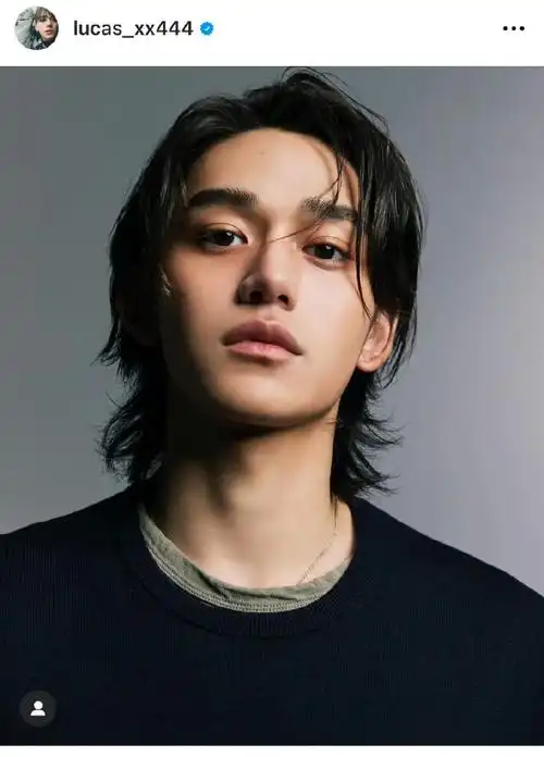 黄旭熙新公式照##黄旭熙成立个人工作室