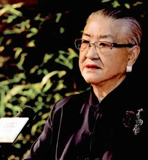 80年代初,耿莹想辞职下海经商,父亲耿飚大惊:你10块钱都数不清_地质