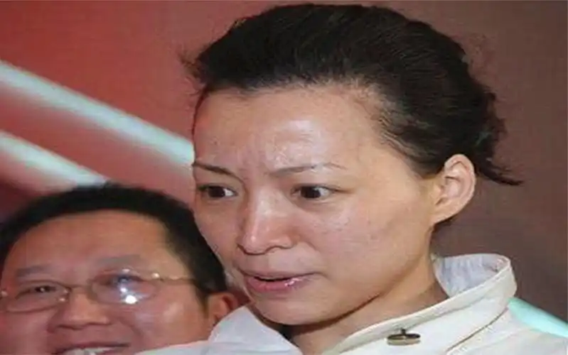 原来董卿真人长这样看到她的生图以后,网友这是央视一姐吗