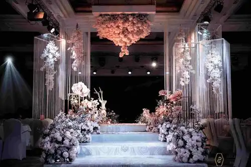 桂林婚庆场地布置费用 户外婚礼小创意