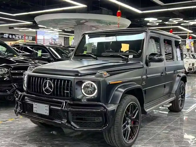 全新一代进口奔驰g级越野车到店实拍