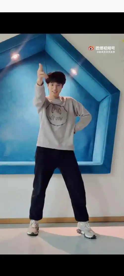 发一些孙天宇的疯好帅啊01