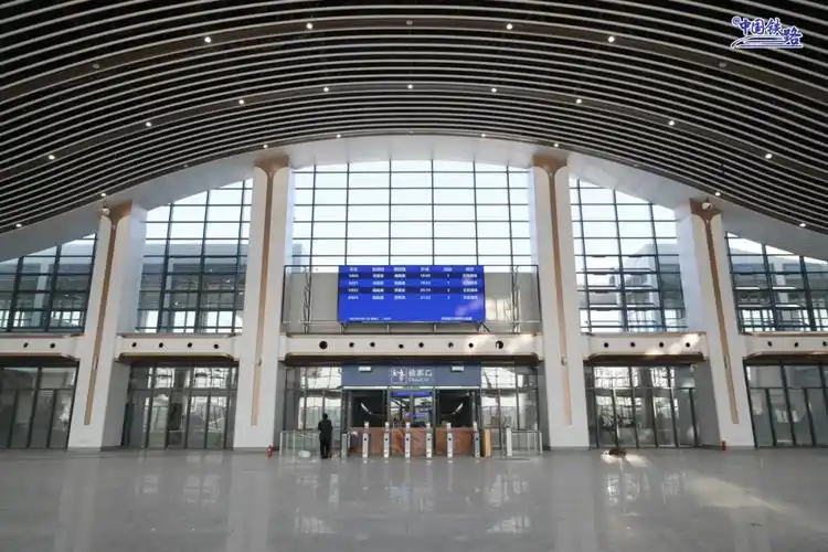 7座高铁站惊艳亮相!这条设计时速350公里高铁即将开通-大象网