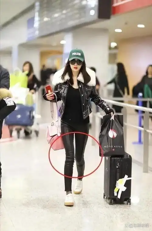 镜头前貌美如花私下走路歪七扭八这几位女星前后反差太明显了