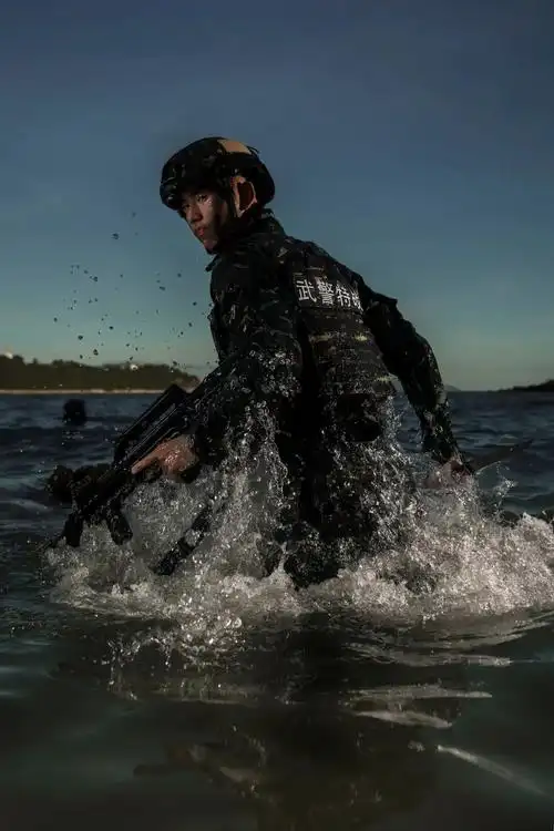 每一张都是大片!特战主题壁纸来了!