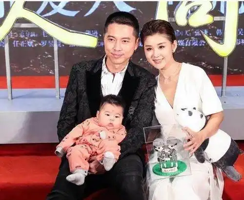 娱乐圈最不让人失望的情侣, 相爱11年生一子, 现今依旧恩爱如初