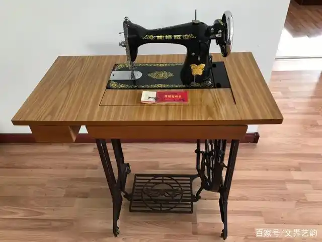 难忘的童年记忆,母亲的老式缝纫机