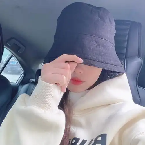 这渔夫帽遮脸不错